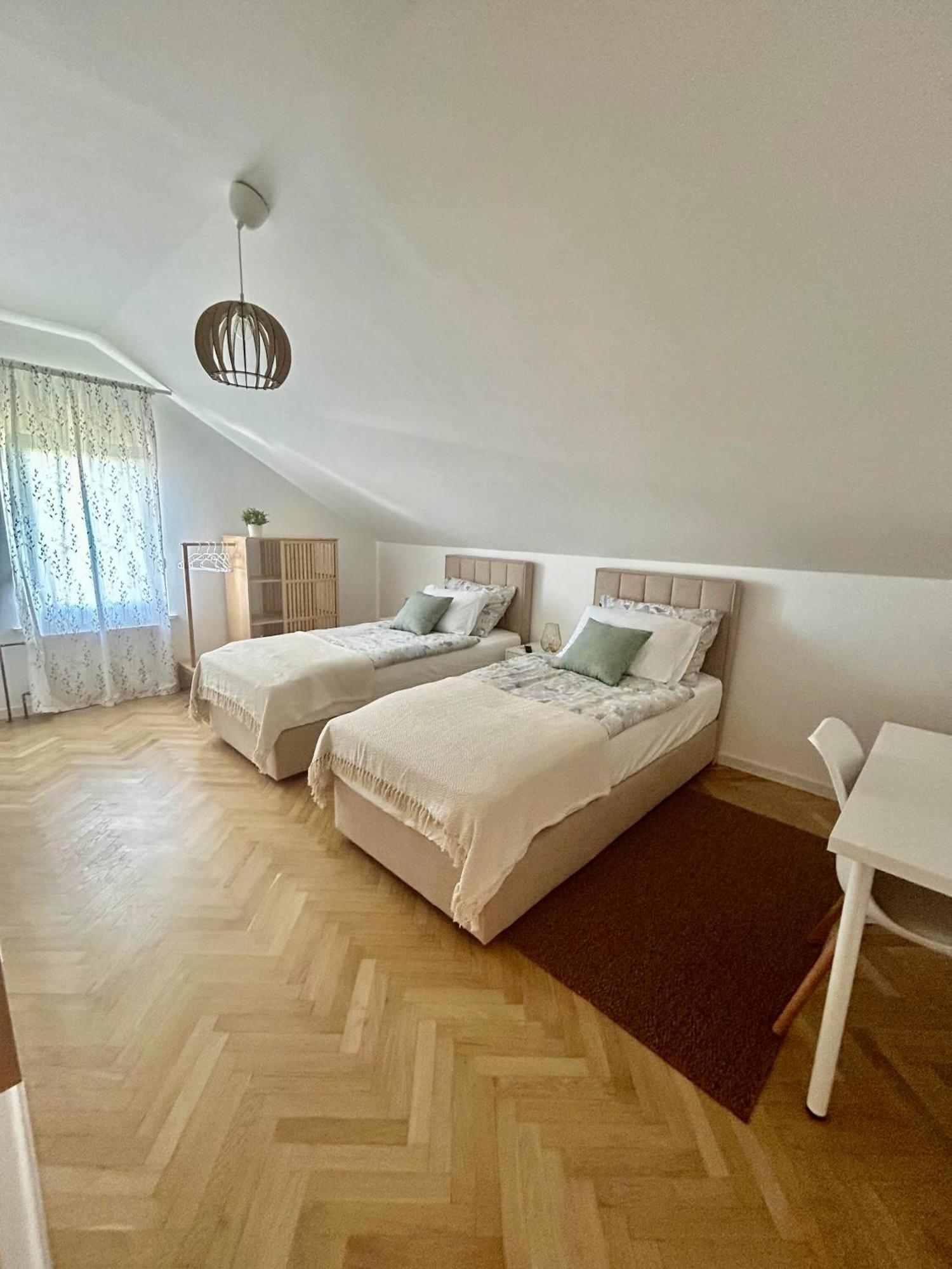 Apartman Tony Deluxe Near Zagreb Airport Velika Gorica Ngoại thất bức ảnh