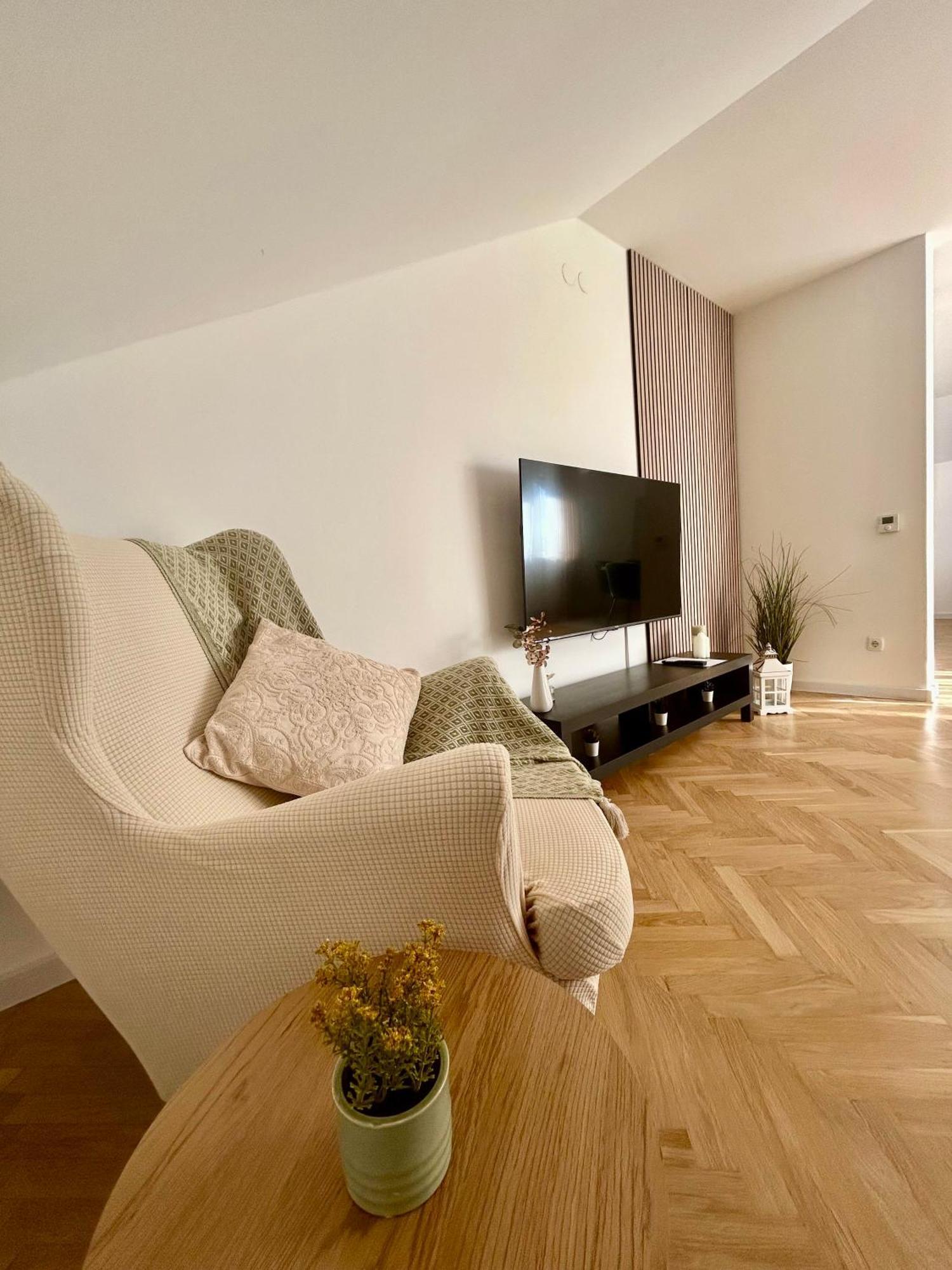 Apartman Tony Deluxe Near Zagreb Airport Velika Gorica Ngoại thất bức ảnh