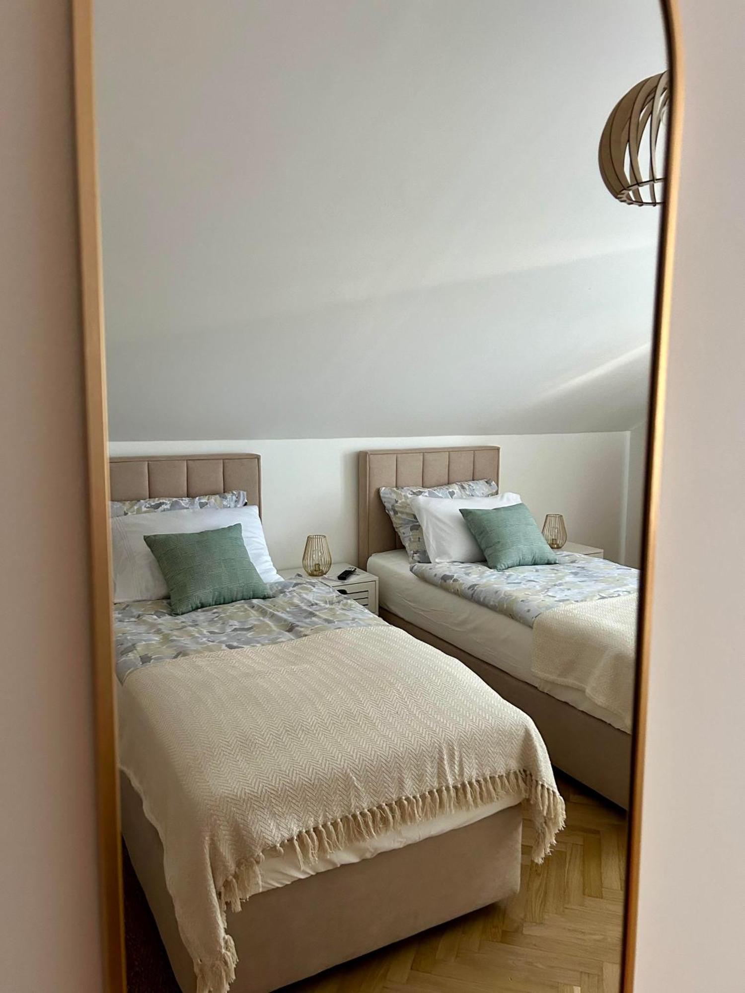 Apartman Tony Deluxe Near Zagreb Airport Velika Gorica Ngoại thất bức ảnh