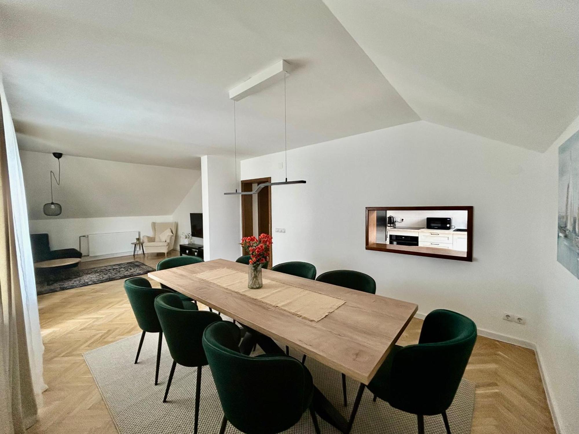 Apartman Tony Deluxe Near Zagreb Airport Velika Gorica Ngoại thất bức ảnh