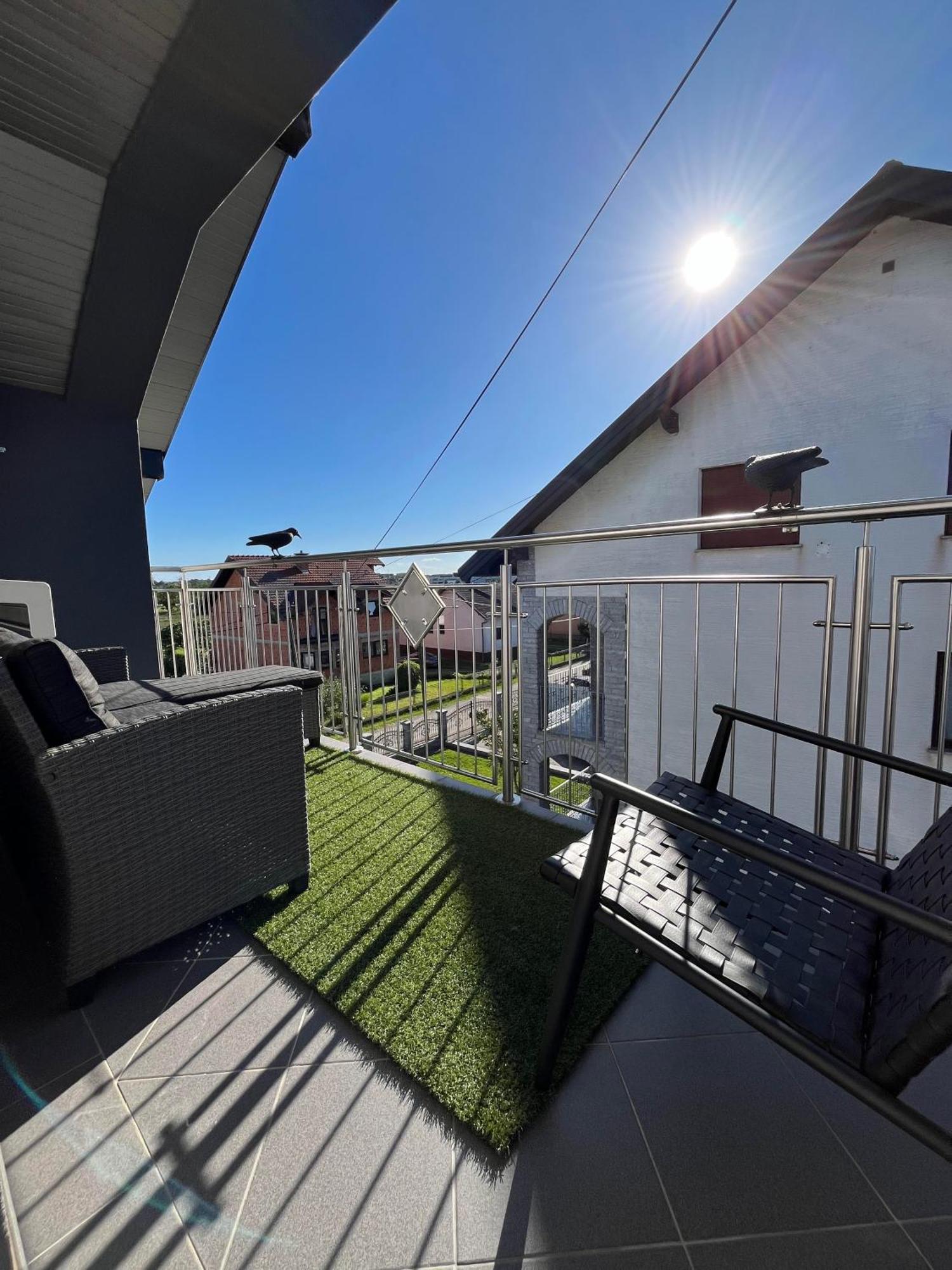Apartman Tony Deluxe Near Zagreb Airport Velika Gorica Ngoại thất bức ảnh
