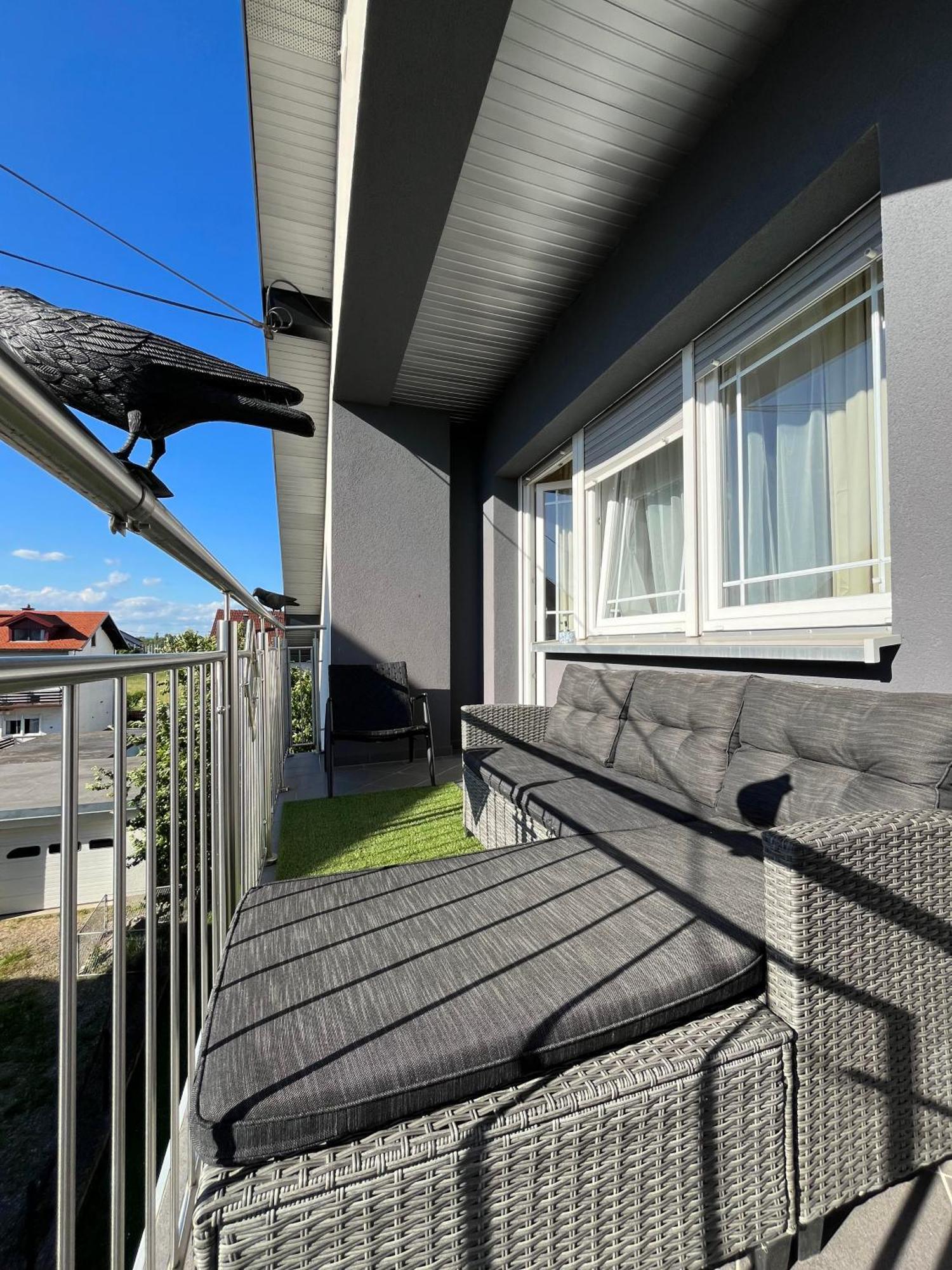 Apartman Tony Deluxe Near Zagreb Airport Velika Gorica Ngoại thất bức ảnh